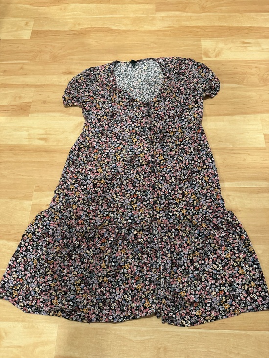 wild fable Dresses & Skirts - Button Up Floral Short Sleeve Dress with Back Tie and Bottom Ruffle Size XL